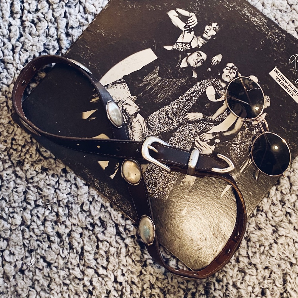 Vintage 90s / Western Leather Silver Buckle Belt